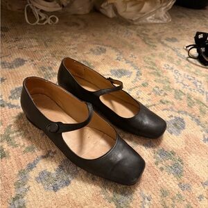 ANN MASHBURN Black Mary Jane Flats
